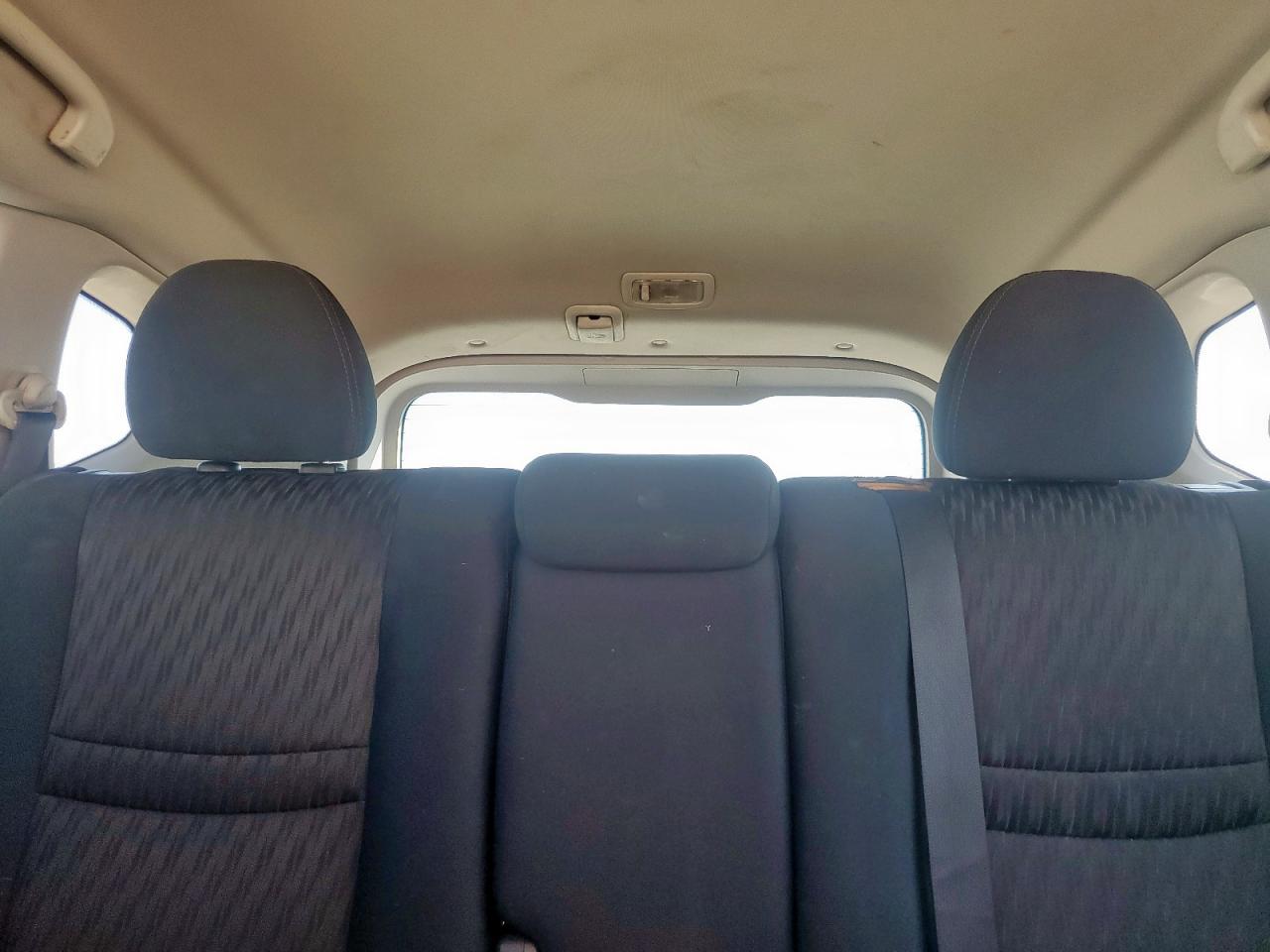 2017 Nissan Rogue S VIN: 5N1AT2MT7HC863136 Lot: 84605235