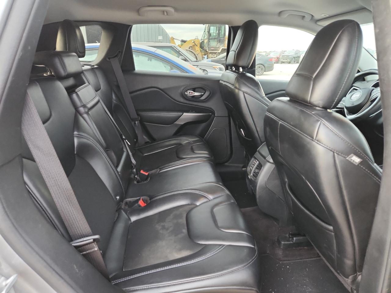 2019 Jeep Cherokee Latitude Plus VIN: 1C4PJMLB3KD181218 Lot: 80093895