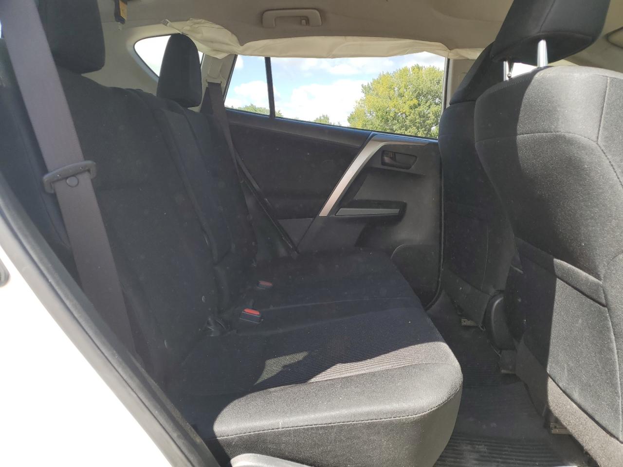 2017 Toyota Rav4 Le VIN: JTMBFREV1HJ163584 Lot: 71511285