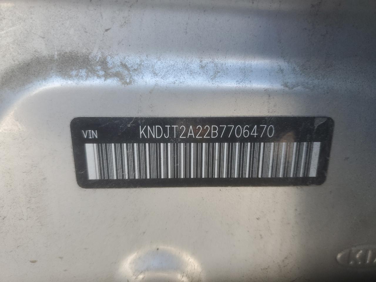 2011 Kia Soul + VIN: KNDJT2A22B7706470 Lot: 84476055