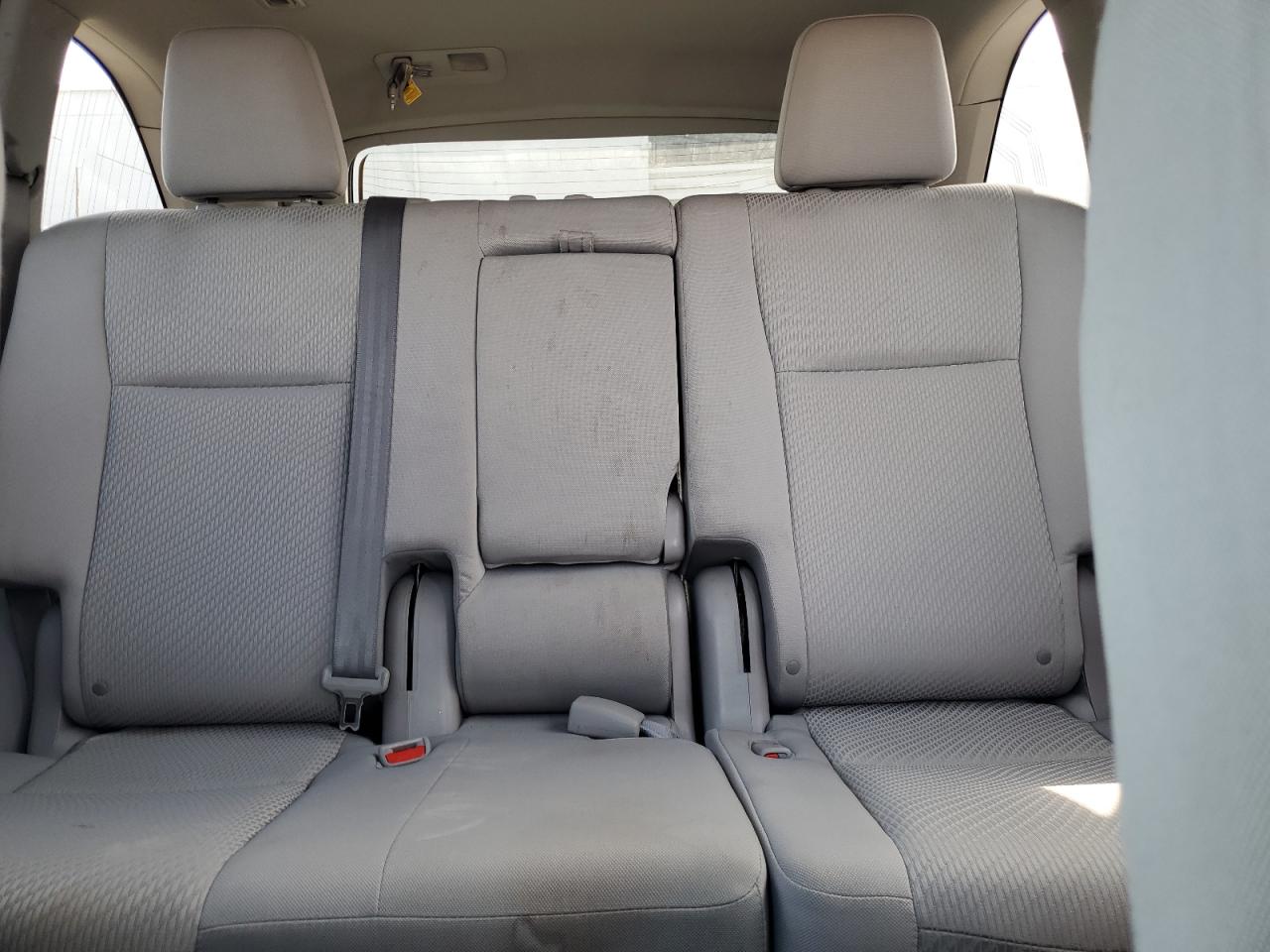 2016 Toyota Highlander Le VIN: 5TDBKRFH4GS298516 Lot: 81642605