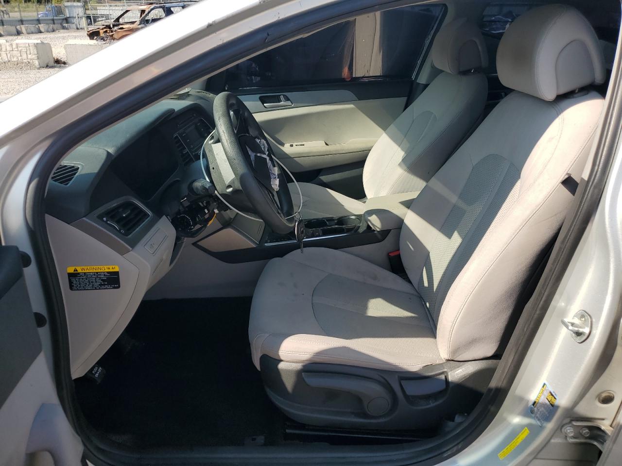 2017 Hyundai Sonata Se VIN: 5NPE24AF7HH517370 Lot: 81286875