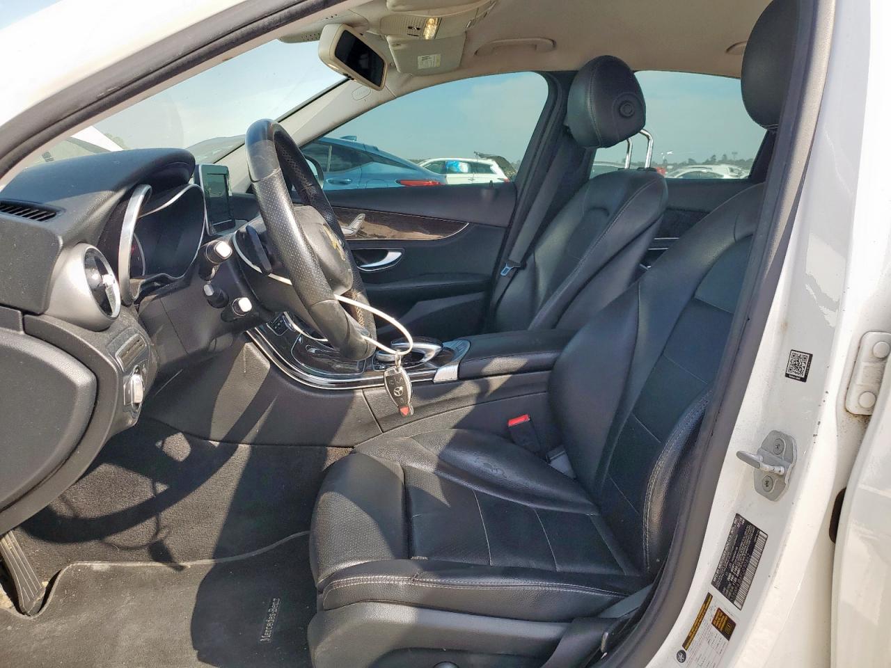 2015 Mercedes-Benz C 300 VIN: 55SWF4JB6FU090862 Lot: 84070235