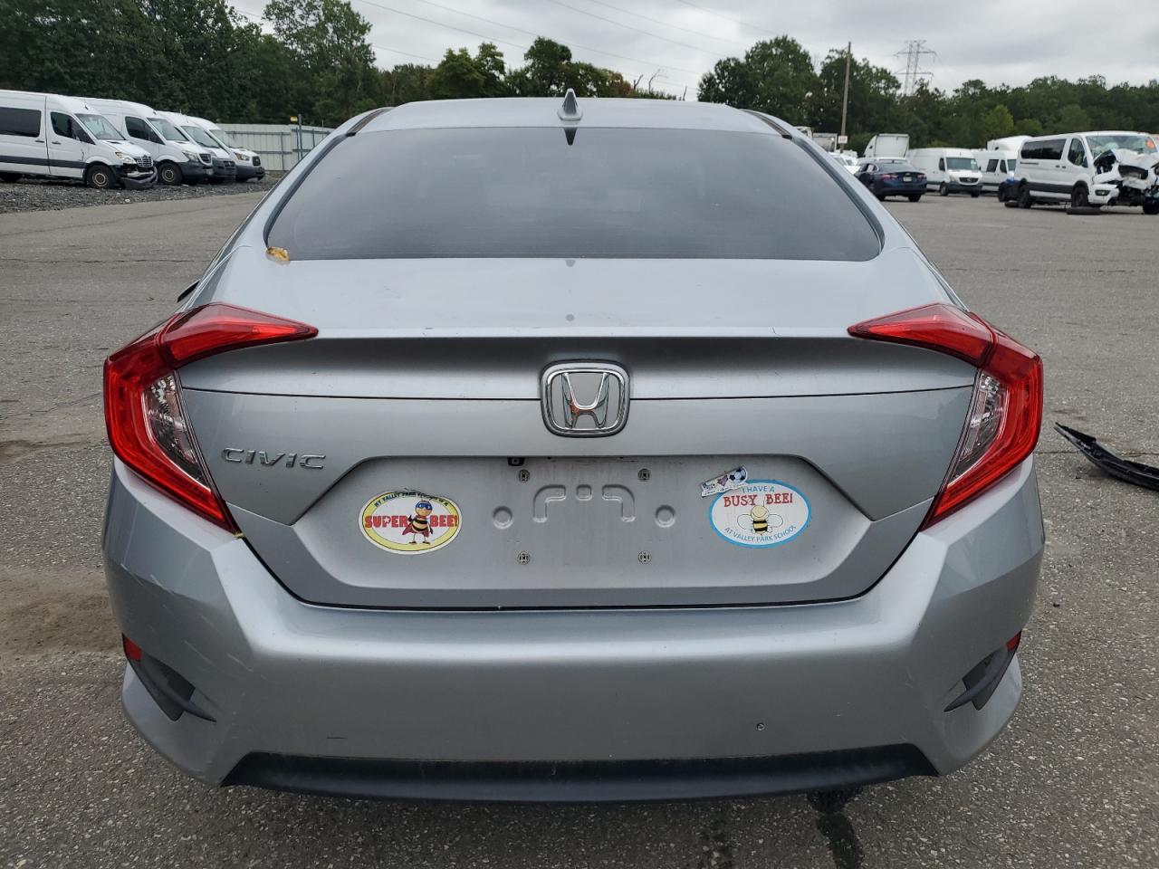 2018 Honda Civic Ex VIN: 2HGFC2F73JH538790 Lot: 72028945