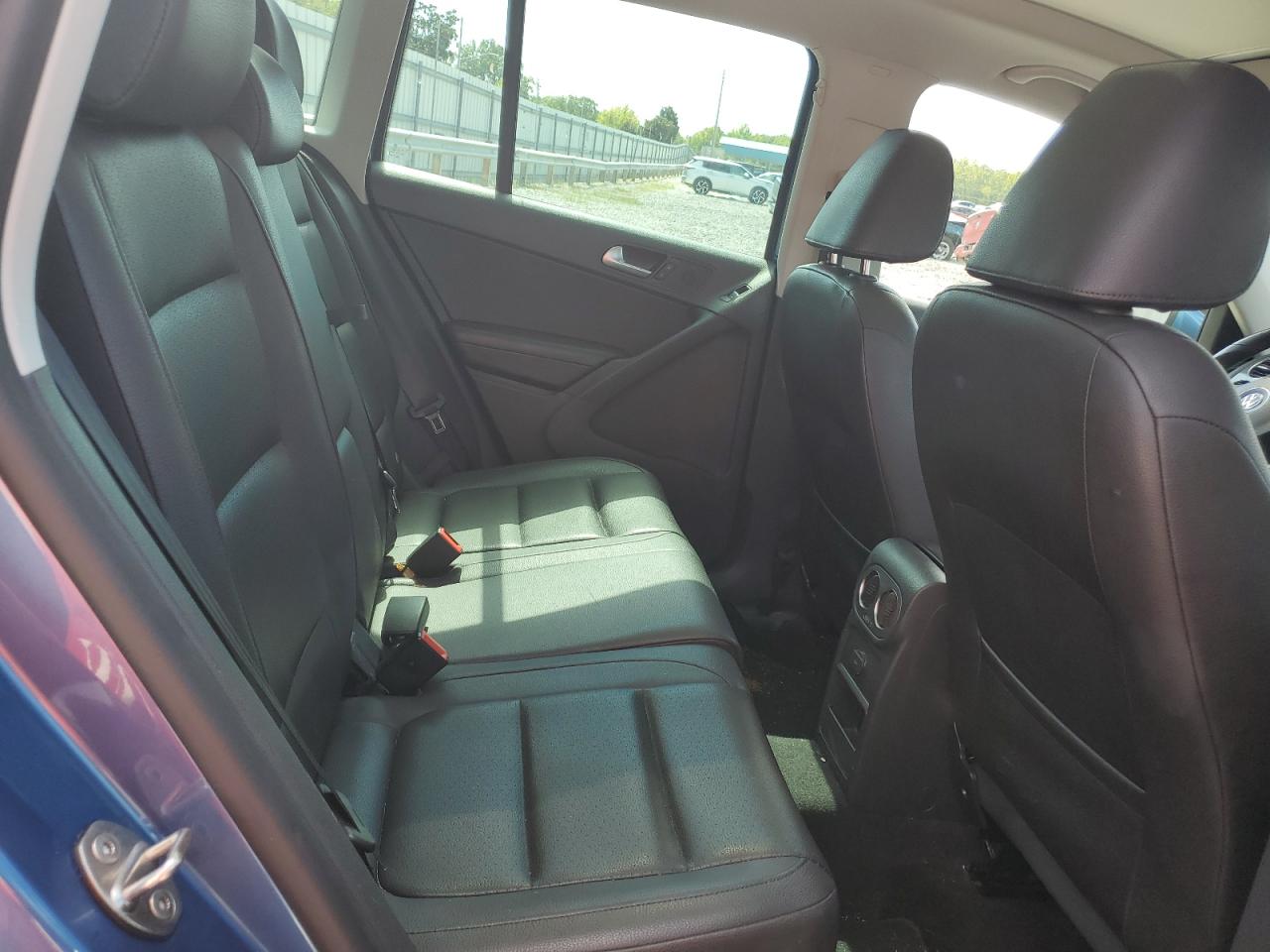 2017 Volkswagen Tiguan Wolfsburg VIN: WVGSV7AX1HW505628 Lot: 81818215