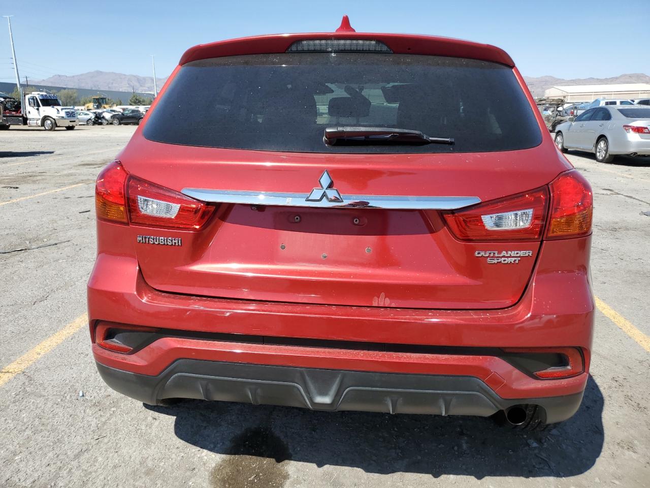 2018 Mitsubishi Outlander Sport Es VIN: JA4AR3AU4JZ006856 Lot: 80387275