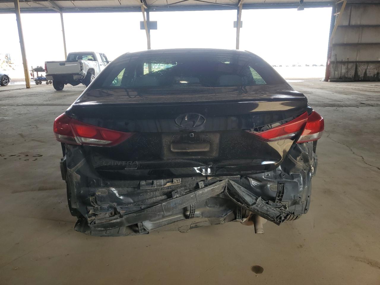 2018 Hyundai Elantra Se VIN: 5NPD74LFXJH284181 Lot: 71685265