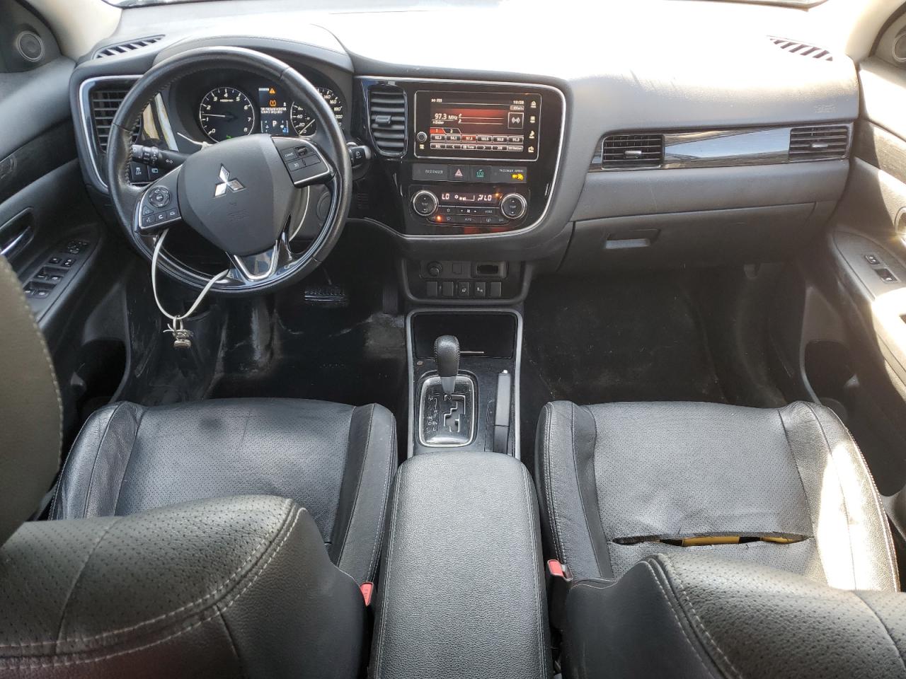 2018 Mitsubishi Outlander Es VIN: JA4AZ2A32JZ619074 Lot: 80610365