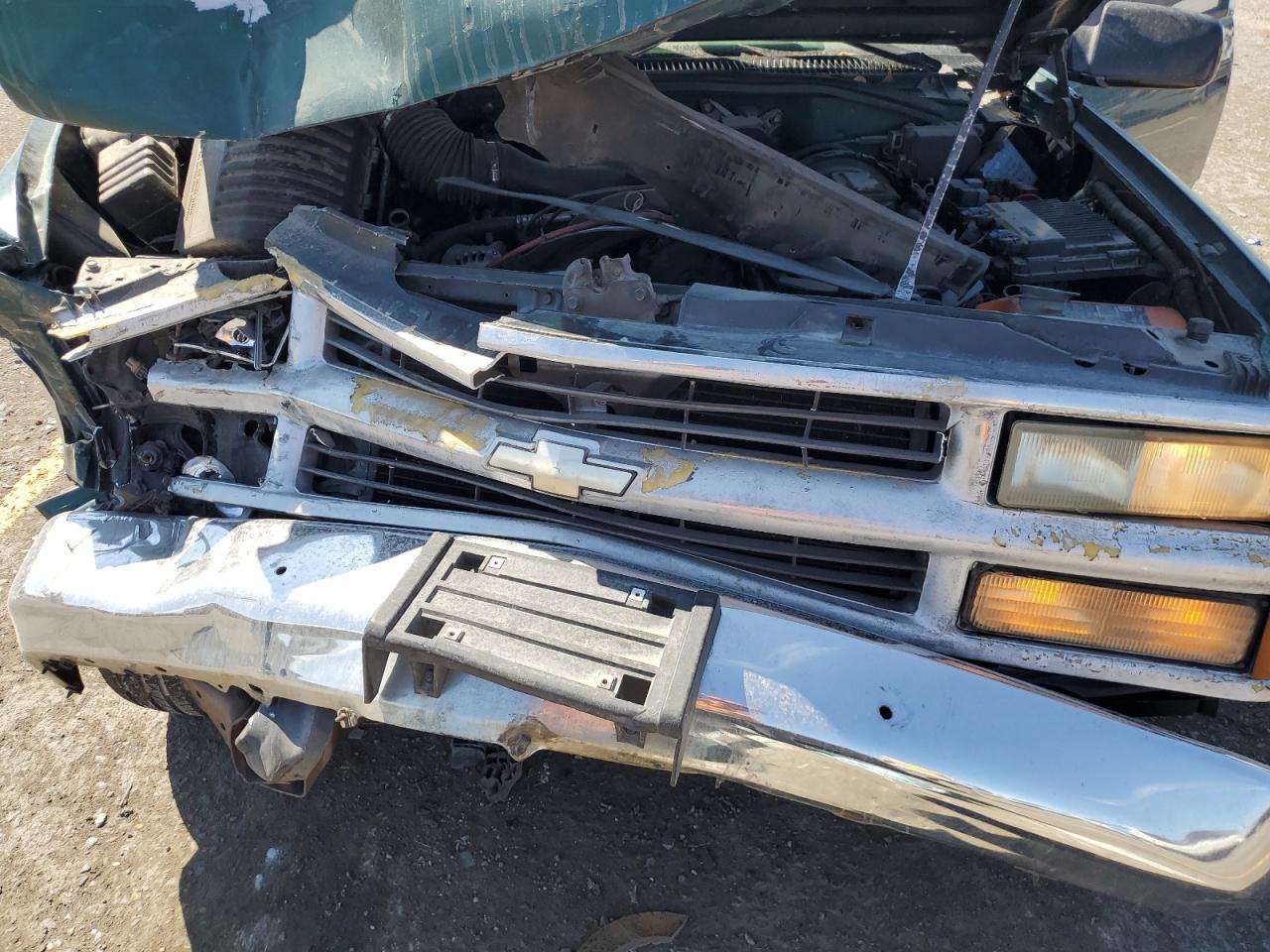 1998 Chevrolet Gmt-400 C1500 VIN: 1GCEC14W5WZ122780 Lot: 71835025