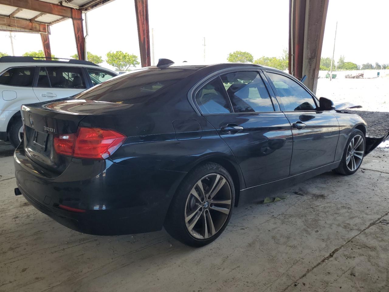2014 BMW 328 Xi VIN: WBA3B3C54EF545202 Lot: 84389165