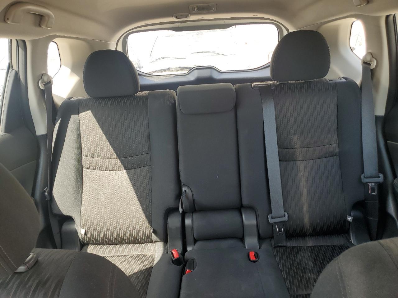 2018 Nissan Rogue S VIN: 5N1AT2MV3JC757869 Lot: 80188385