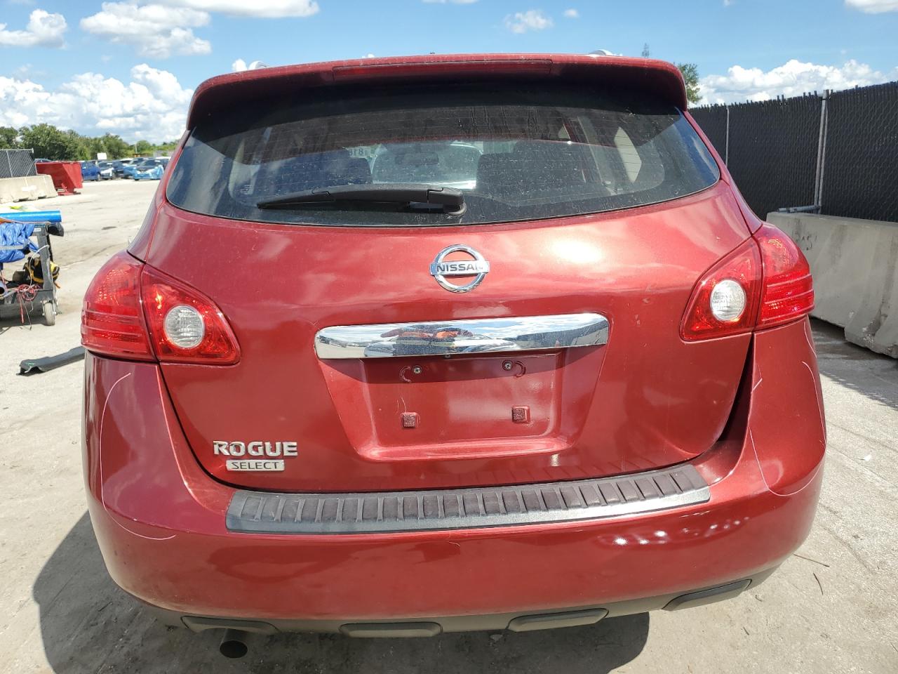 2015 Nissan Rogue Select S VIN: JN8AS5MT4FW652890 Lot: 81894335