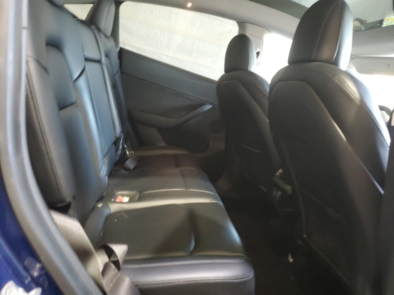 2021 Tesla Model Y VIN: 5YJYGDEE8MF069035 Lot: 70270395