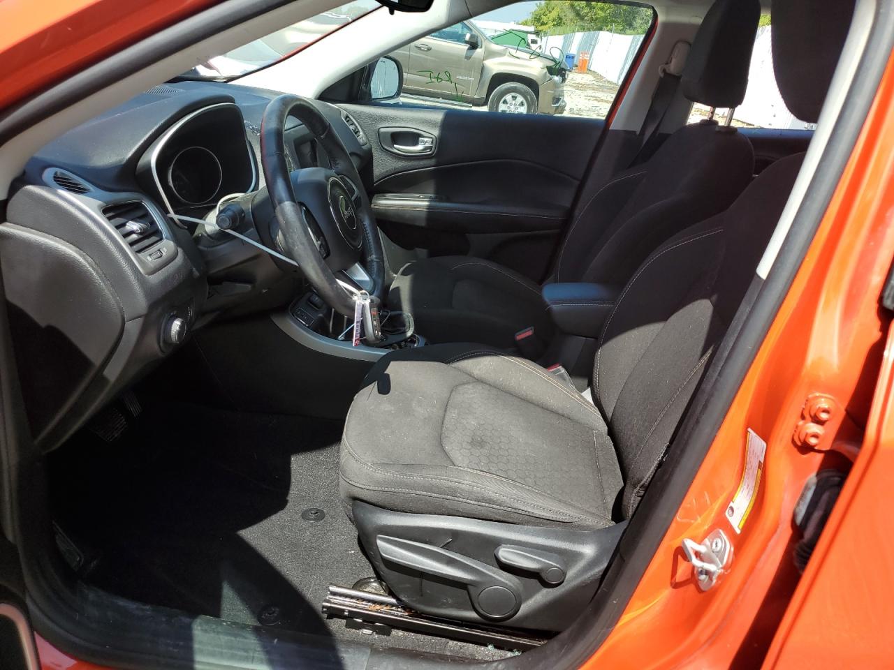 2020 Jeep Compass Sport VIN: 3C4NJCAB6LT253397 Lot: 71268195