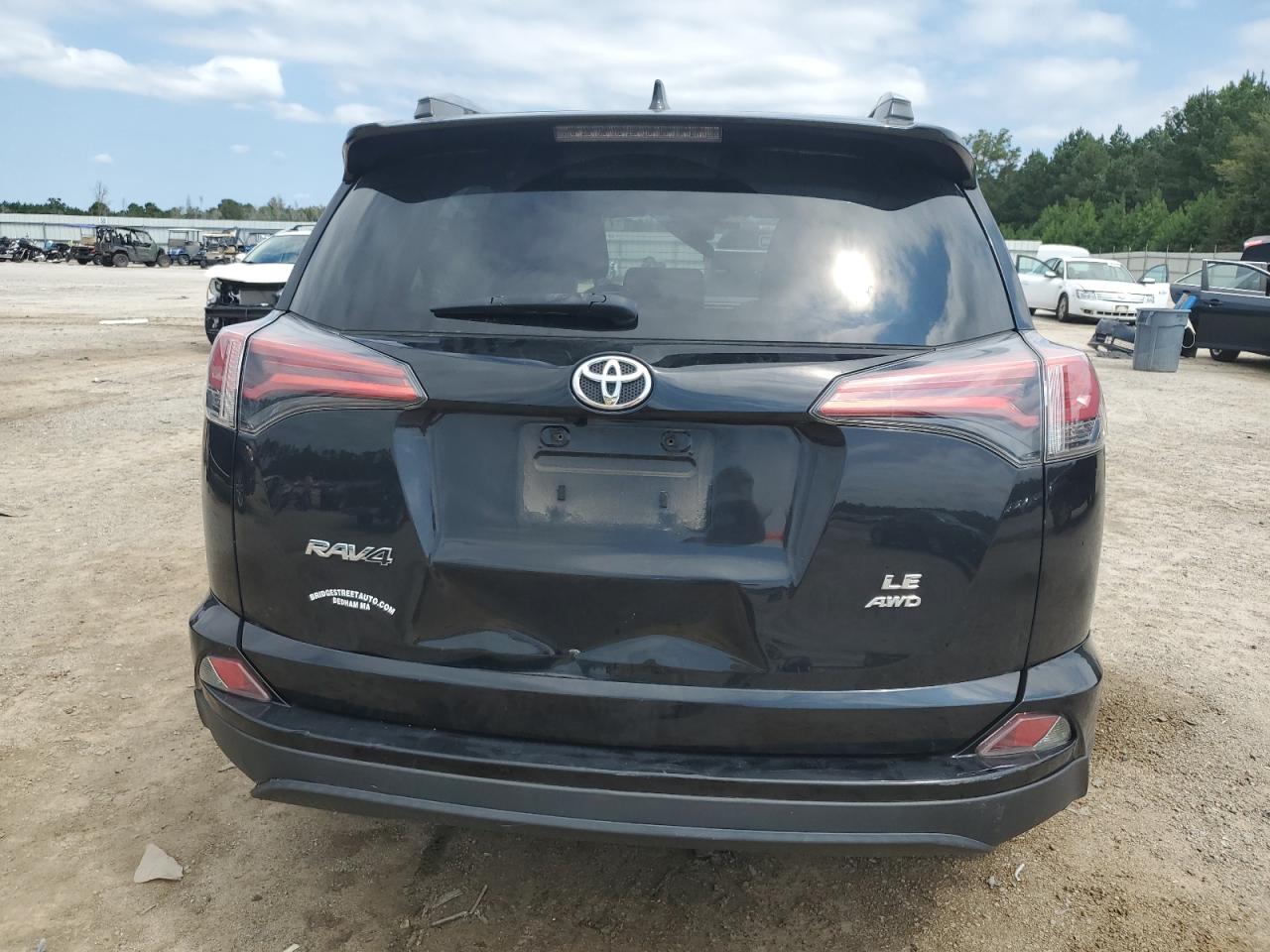 2017 Toyota Rav4 Le VIN: 2T3BFREV5HW567361 Lot: 71265295