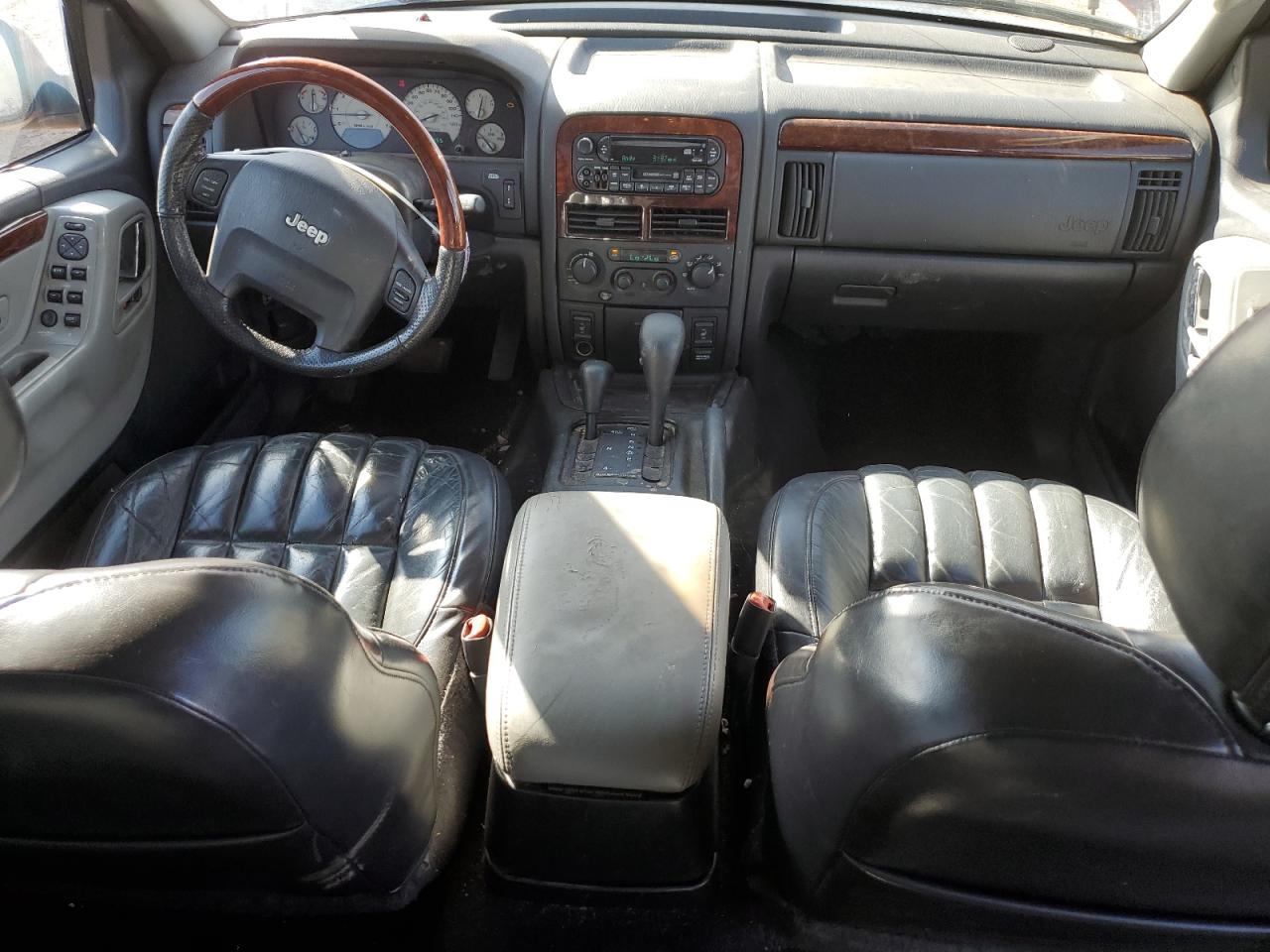 2002 Jeep Grand Cherokee Overland VIN: 1J8GW68J02C141531 Lot: 81875595