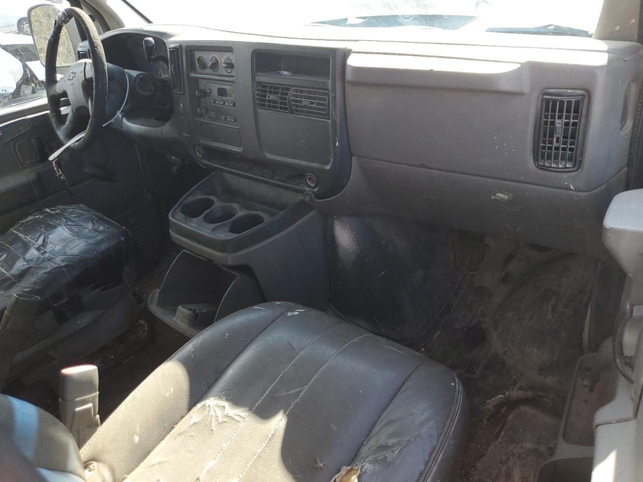 2003 Chevrolet Express G1500 VIN: 1GCFG15X731227105 Lot: 69453865