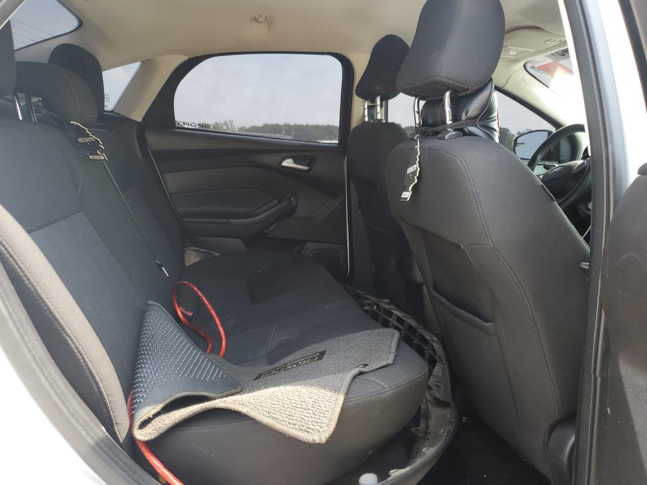 2016 Ford Focus Se VIN: 1FADP3F22GL399726 Lot: 80831545