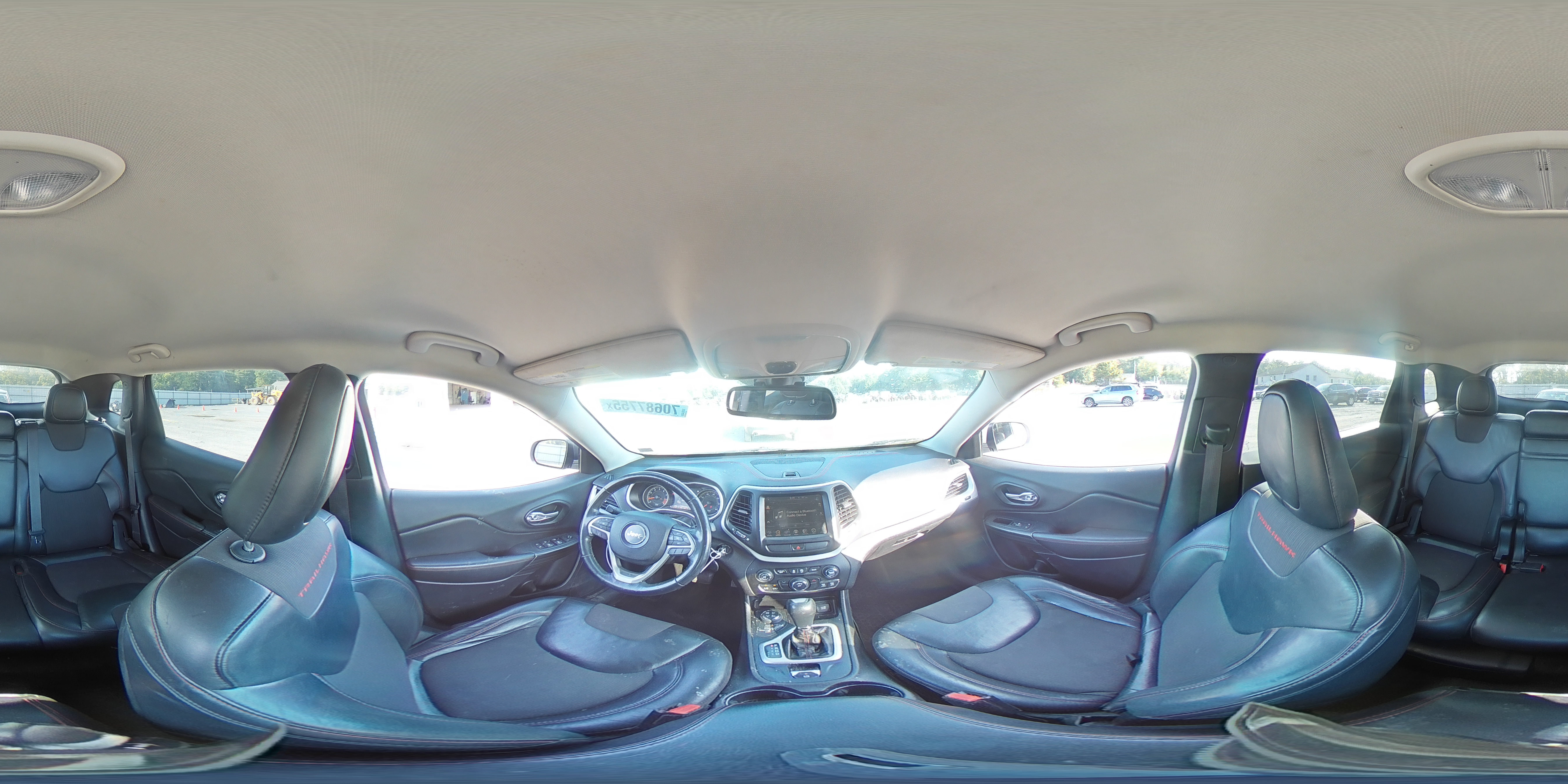 2015 Jeep Cherokee Trailhawk VIN: 1C4PJMBSXFW779382 Lot: 70687755