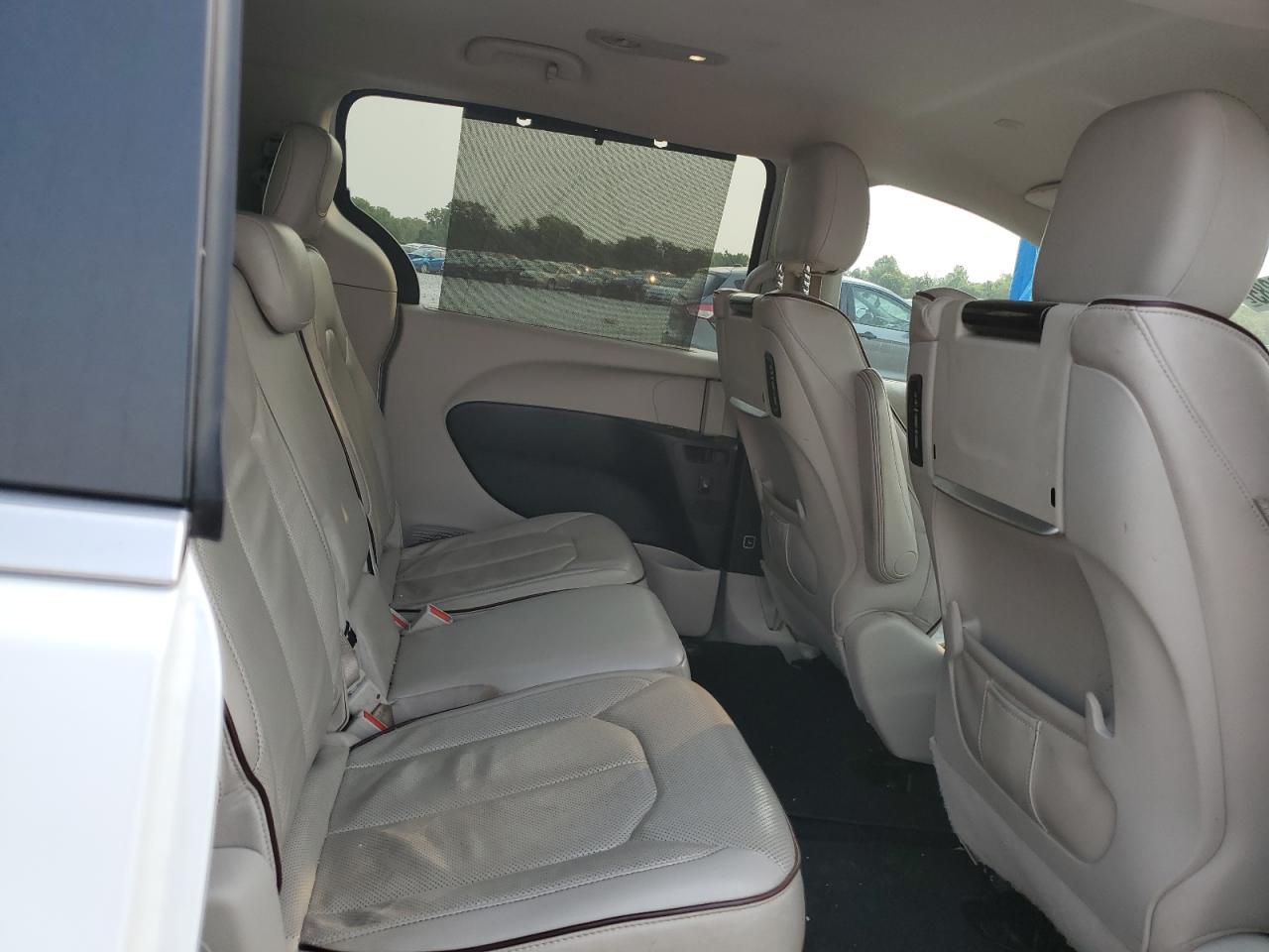 2017 Chrysler Pacifica Limited VIN: 2C4RC1GG2HR620535 Lot: 71432385