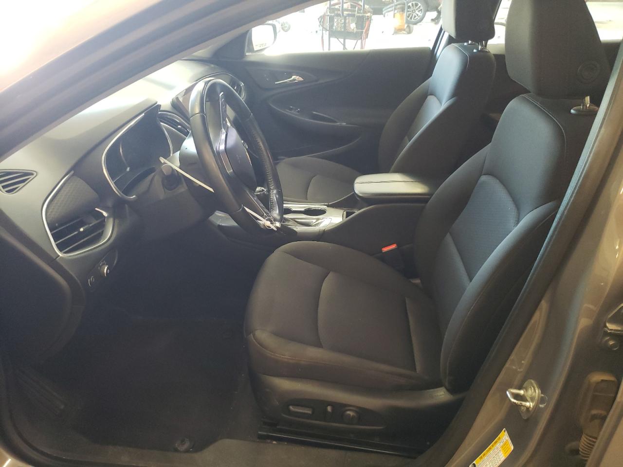 2018 Chevrolet Malibu Lt VIN: 1G1ZD5ST9JF196592 Lot: 84041205