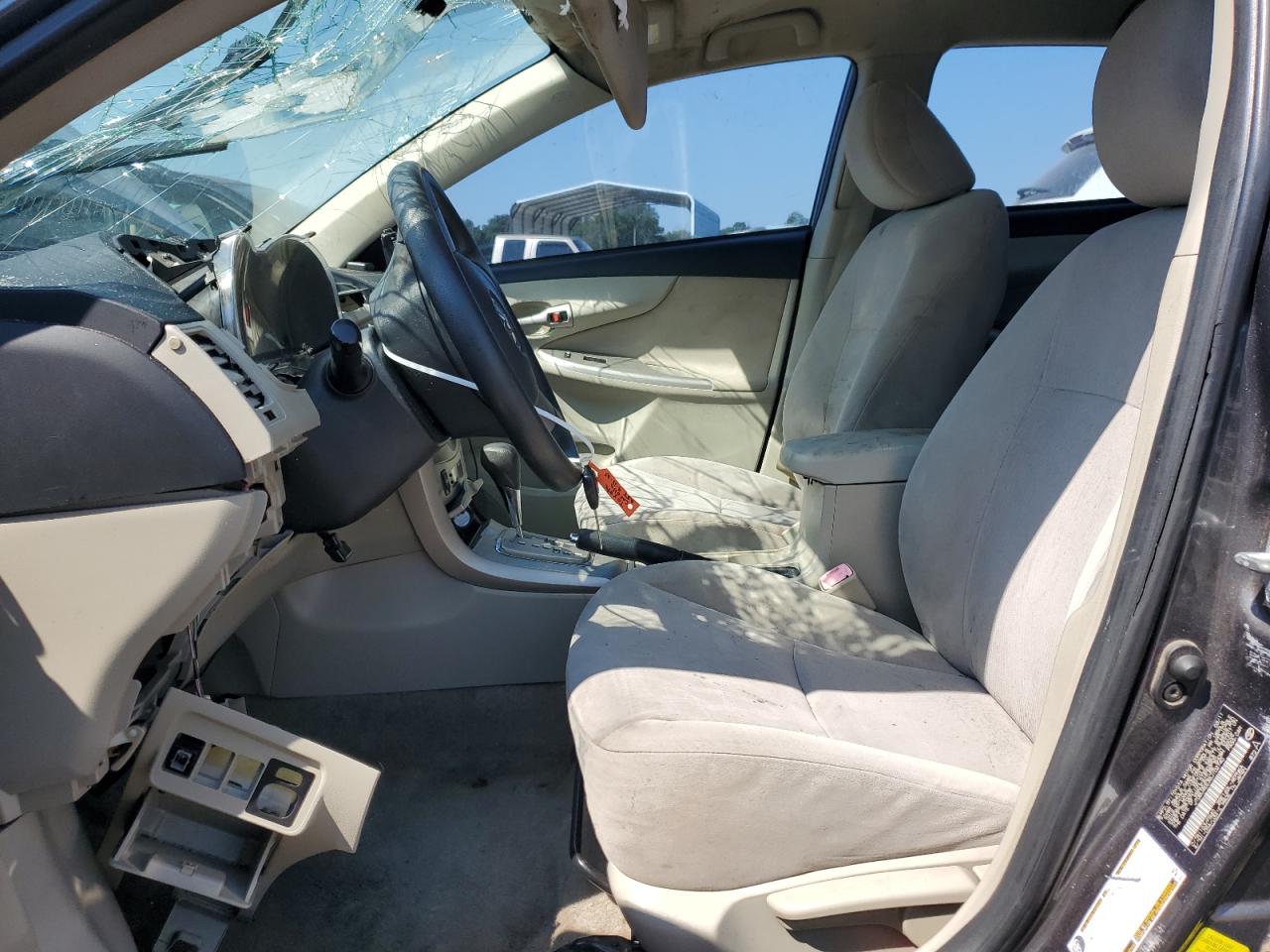 2011 Toyota Corolla Base VIN: JTDBU4EE3BJ102740 Lot: 81110875
