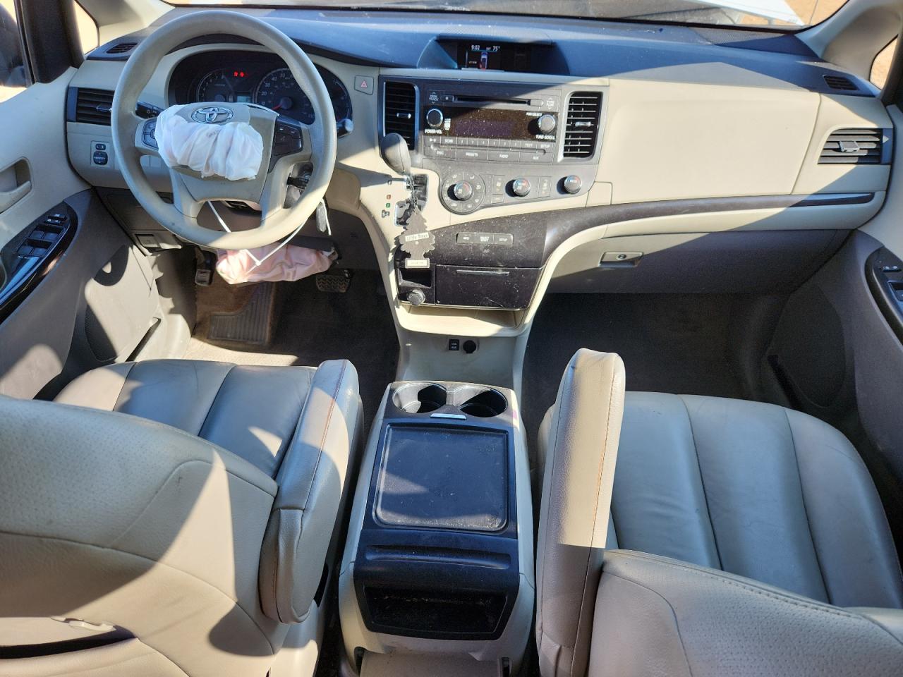 2012 Toyota Sienna Le VIN: 5TDKK3DC3CS180181 Lot: 84601985