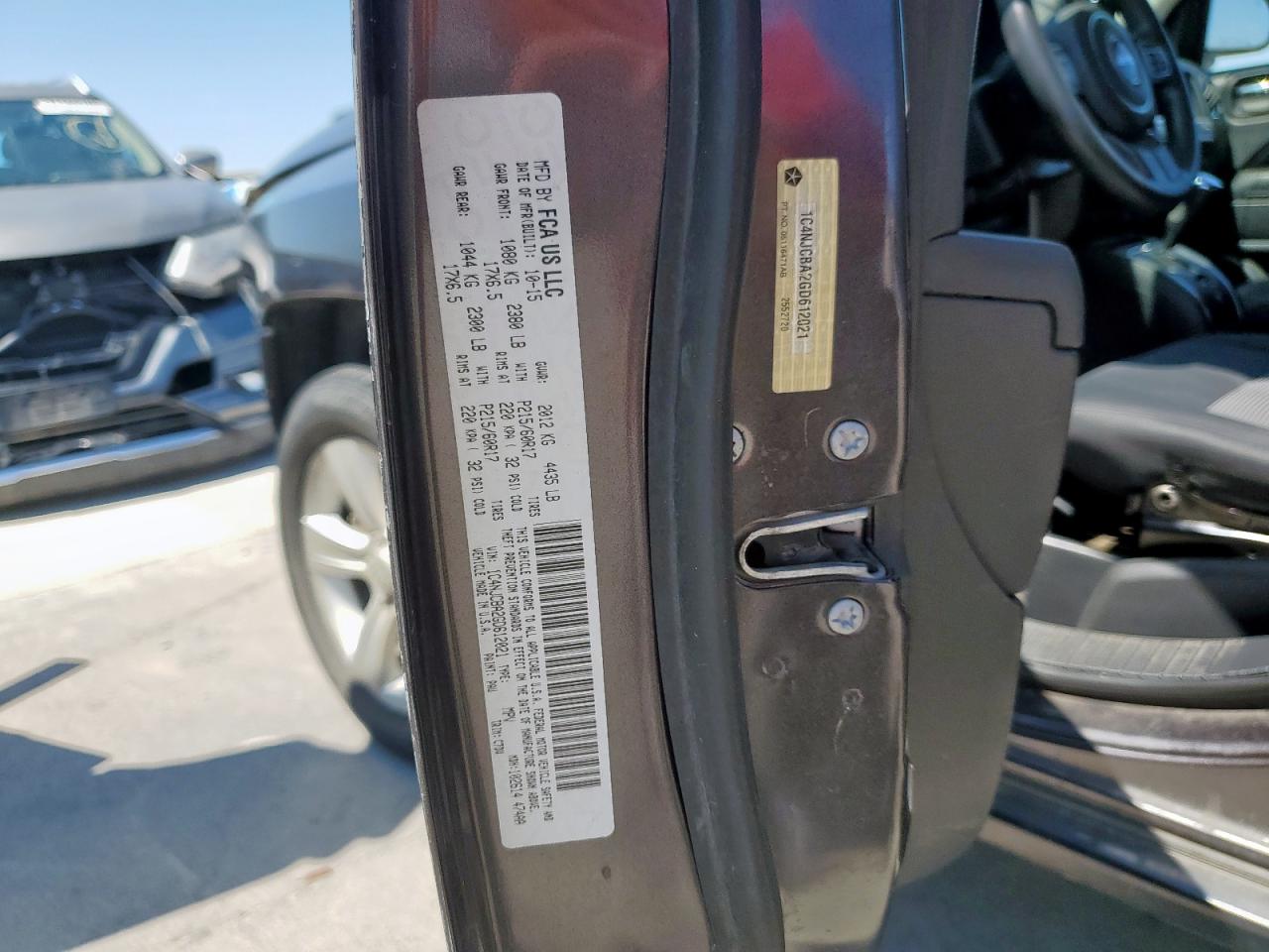 2016 Jeep Compass Sport VIN: 1C4NJCBA2GD612021 Lot: 70703585