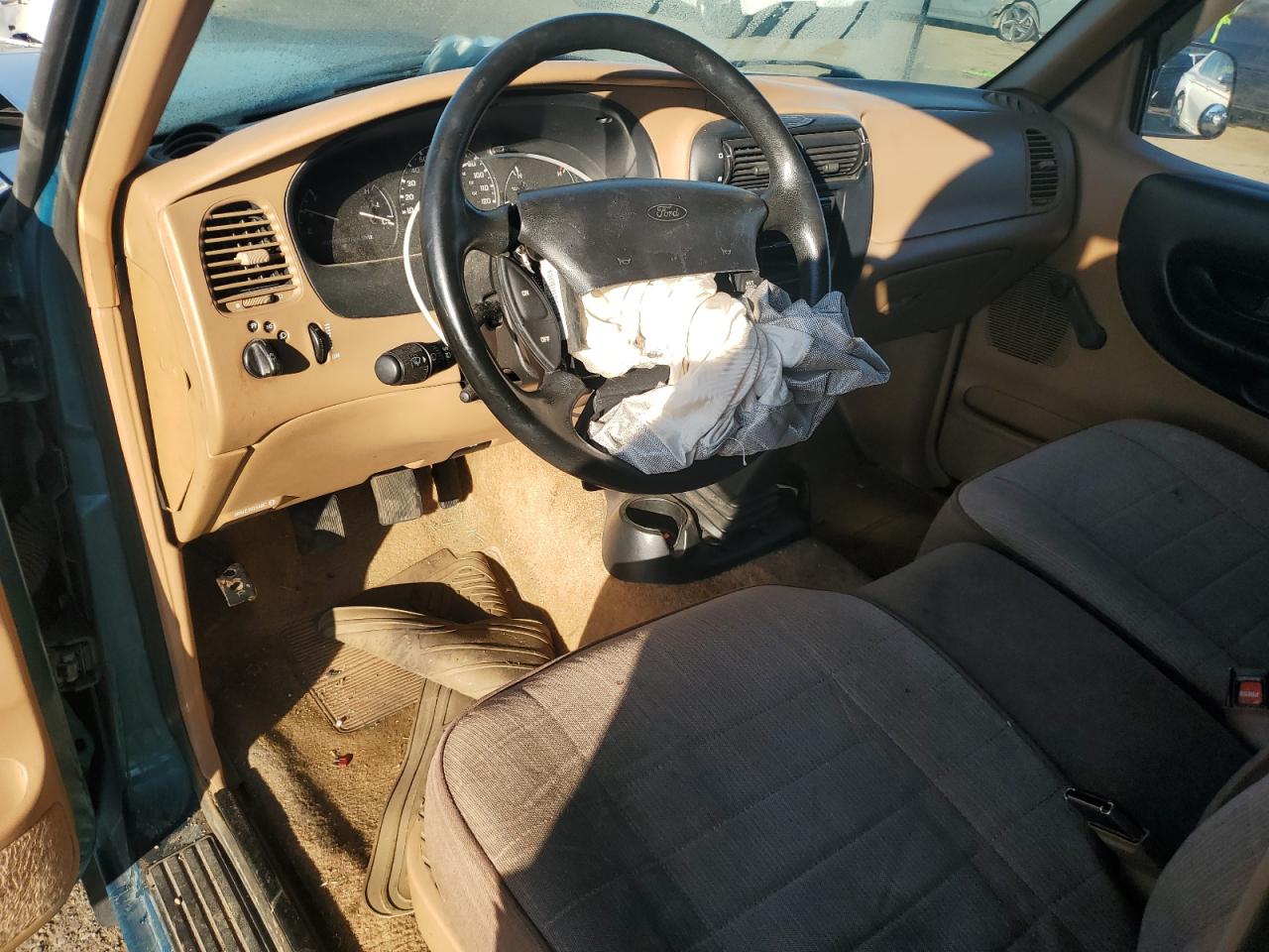 1995 Ford Ranger Super Cab VIN: 1FTCR14A1SPA52212 Lot: 84400005