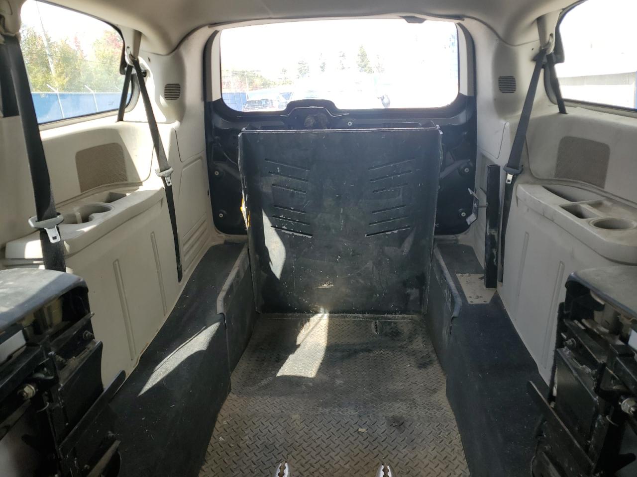 2011 Dodge Grand Caravan Express VIN: 2D4RN4DG8BR652528 Lot: 80477645