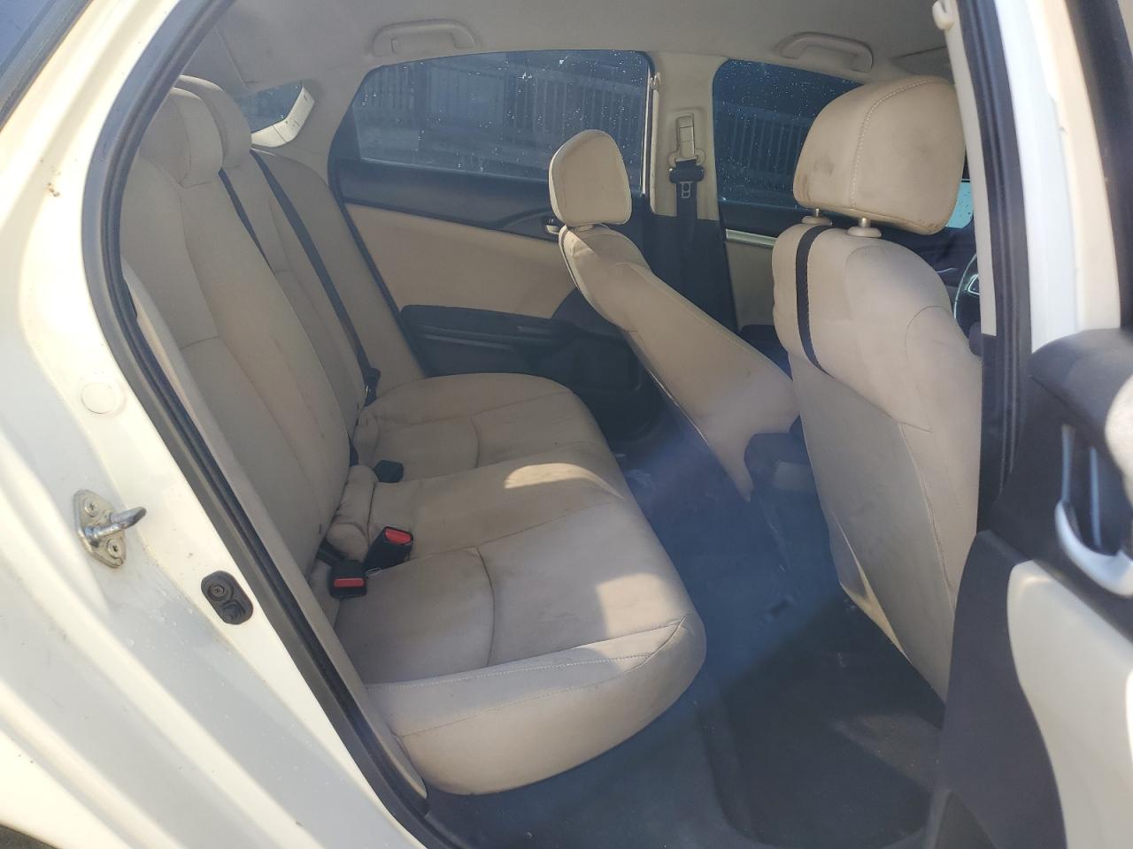 2018 Honda Civic Lx VIN: 2HGFC2F50JH586746 Lot: 80567515