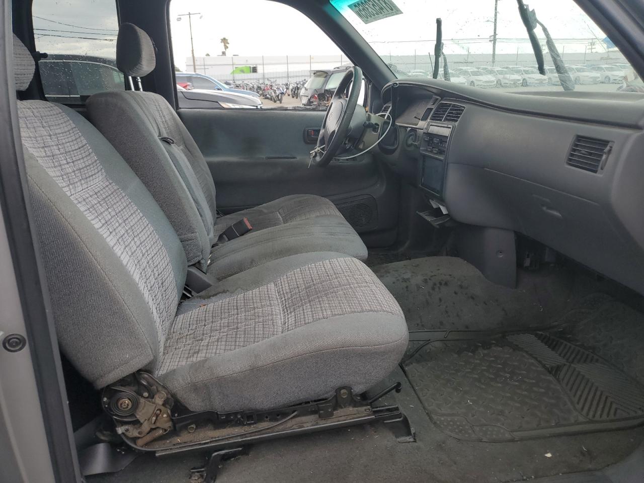 1996 Toyota T100 Xtracab Sr5 VIN: JT4TN14D8T0028005 Lot: 81452365