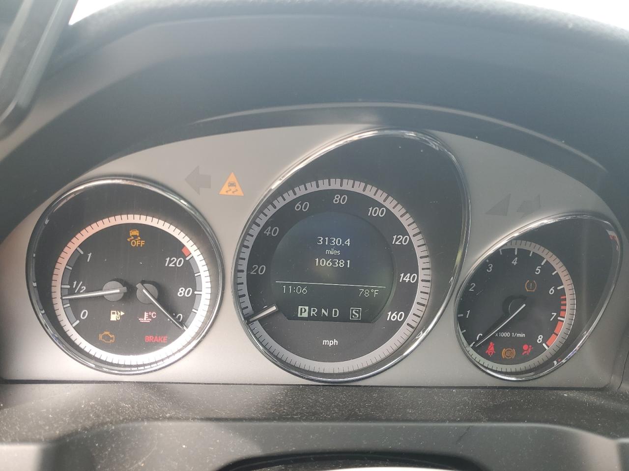 2011 Mercedes-Benz C 300 VIN: WDDGF5EB8BA483275 Lot: 83986595