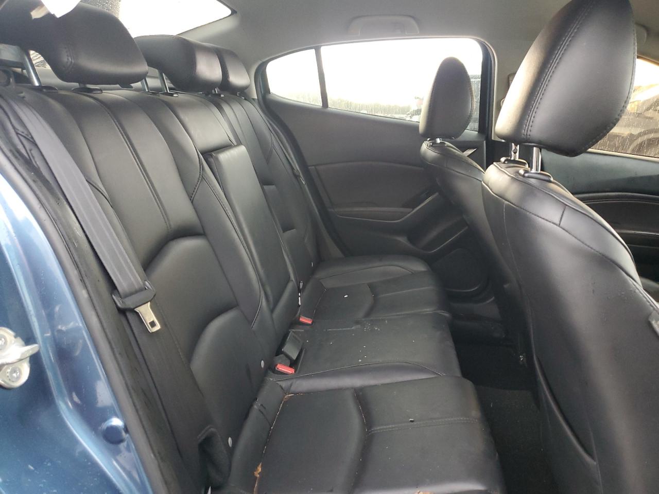 2018 Mazda 3 Touring VIN: 3MZBN1V32JM236177 Lot: 80477115