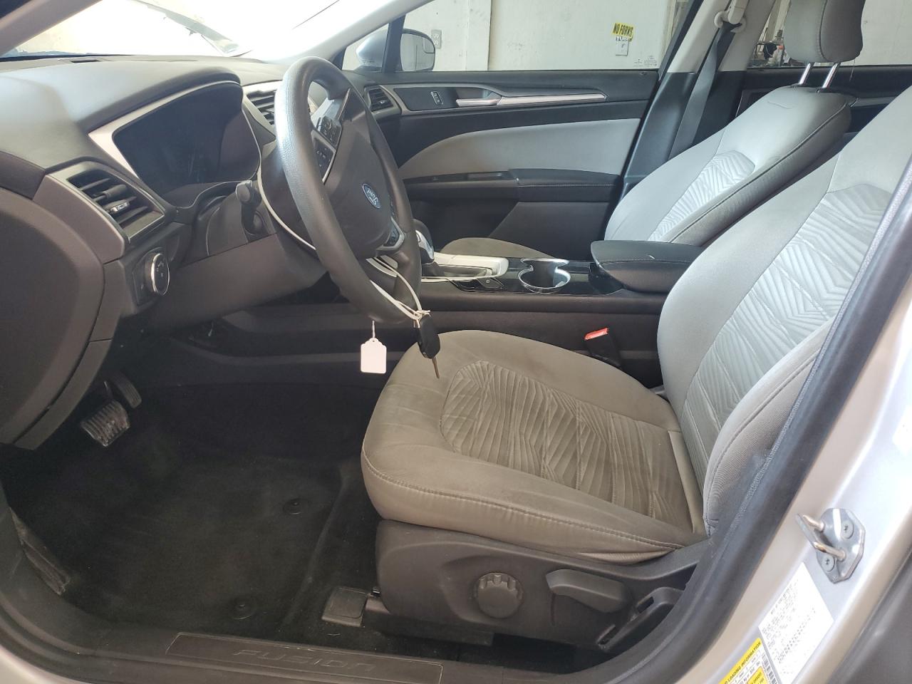 2016 Ford Fusion S VIN: 1FA6P0G78G5123637 Lot: 87218135