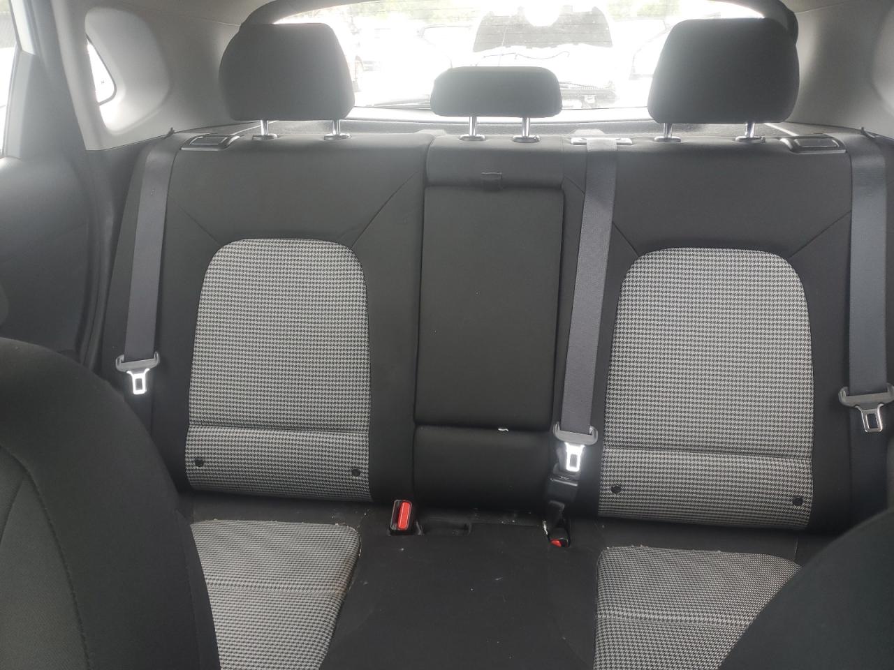 2019 Hyundai Kona Se VIN: KM8K12AA3KU298284 Lot: 80361195