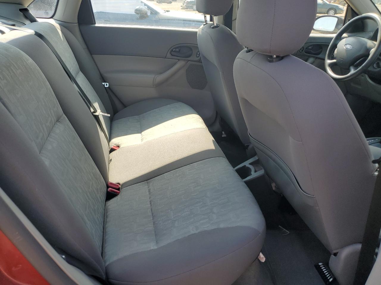 2005 Ford Focus Zx4 VIN: 1FAFP34N55W189526 Lot: 80314745