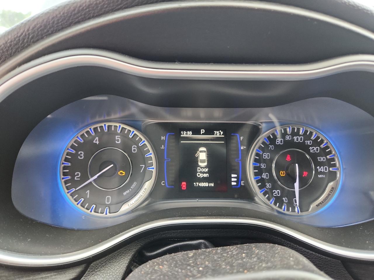 2015 Chrysler 200 Limited VIN: 1C3CCCAB9FN539254 Lot: 81773705