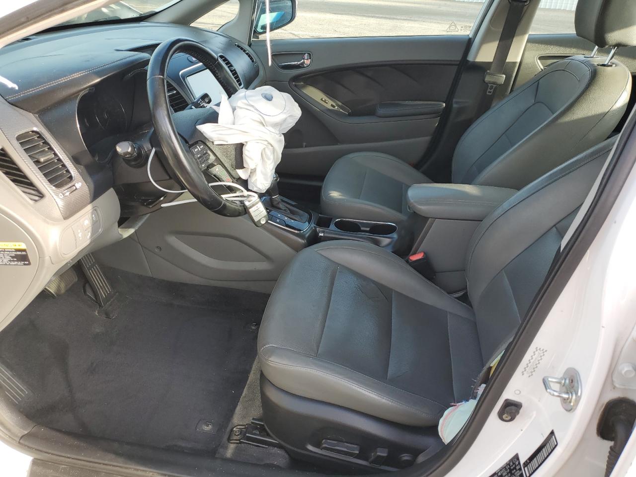 2017 Kia Forte Ex VIN: 3KPFN4A86HE005729 Lot: 80221125