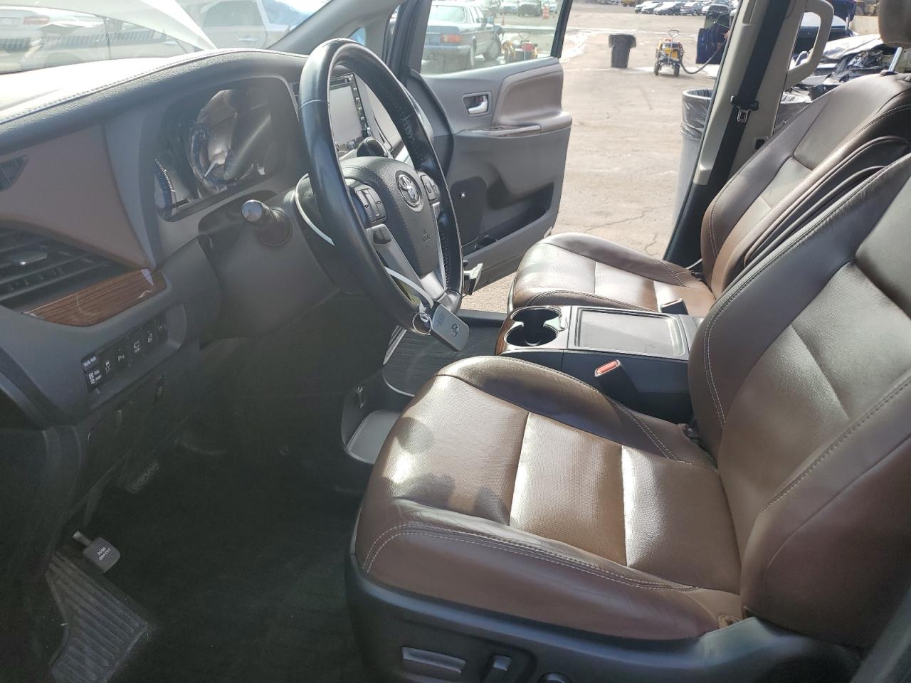 2018 Toyota Sienna Xle VIN: 5TDDZ3DC3JS194793 Lot: 84433205