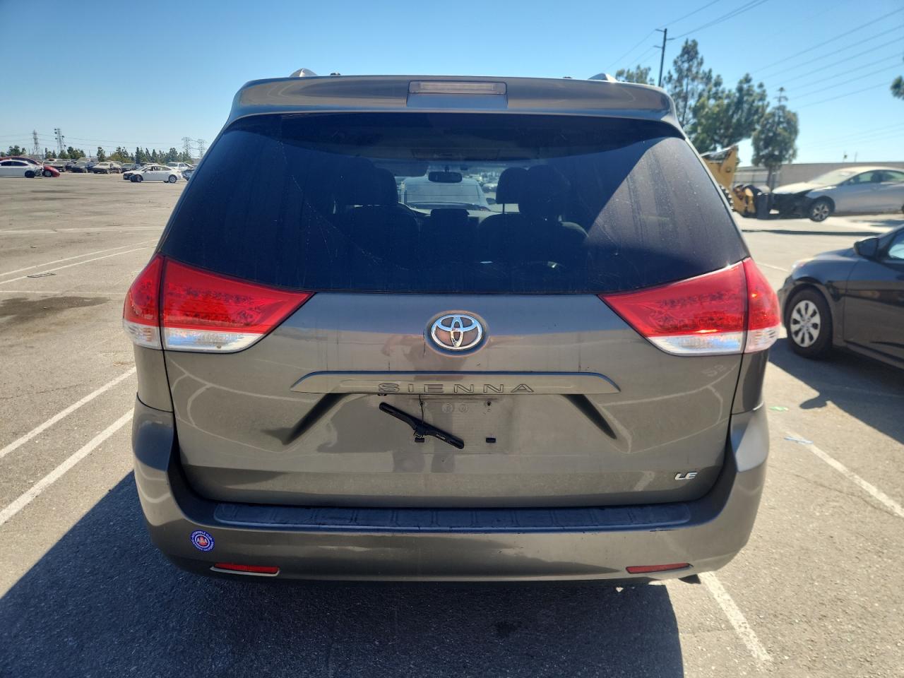 2012 Toyota Sienna Le VIN: 5TDKK3DC0CS180025 Lot: 72029525