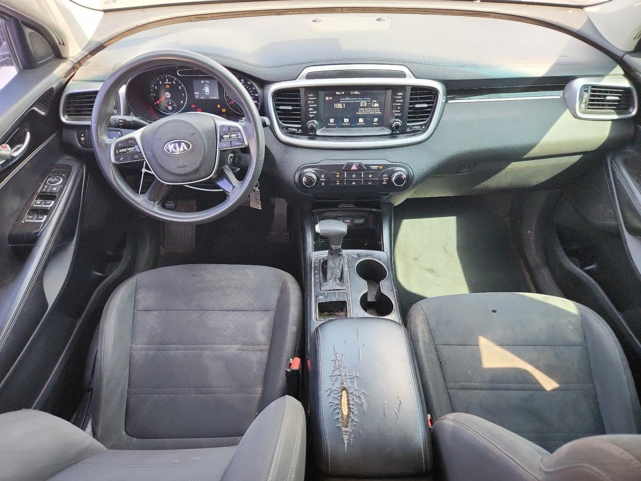 2019 Kia Sorento L VIN: 5XYPG4A30KG583340 Lot: 81497585