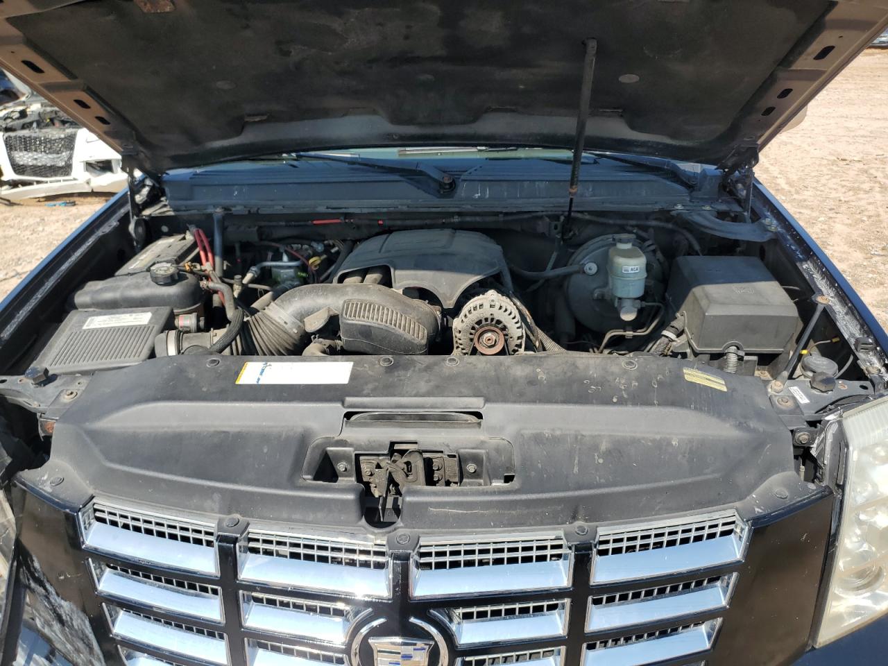 2008 Cadillac Escalade Esv VIN: 1GYFK66868R115756 Lot: 71609515