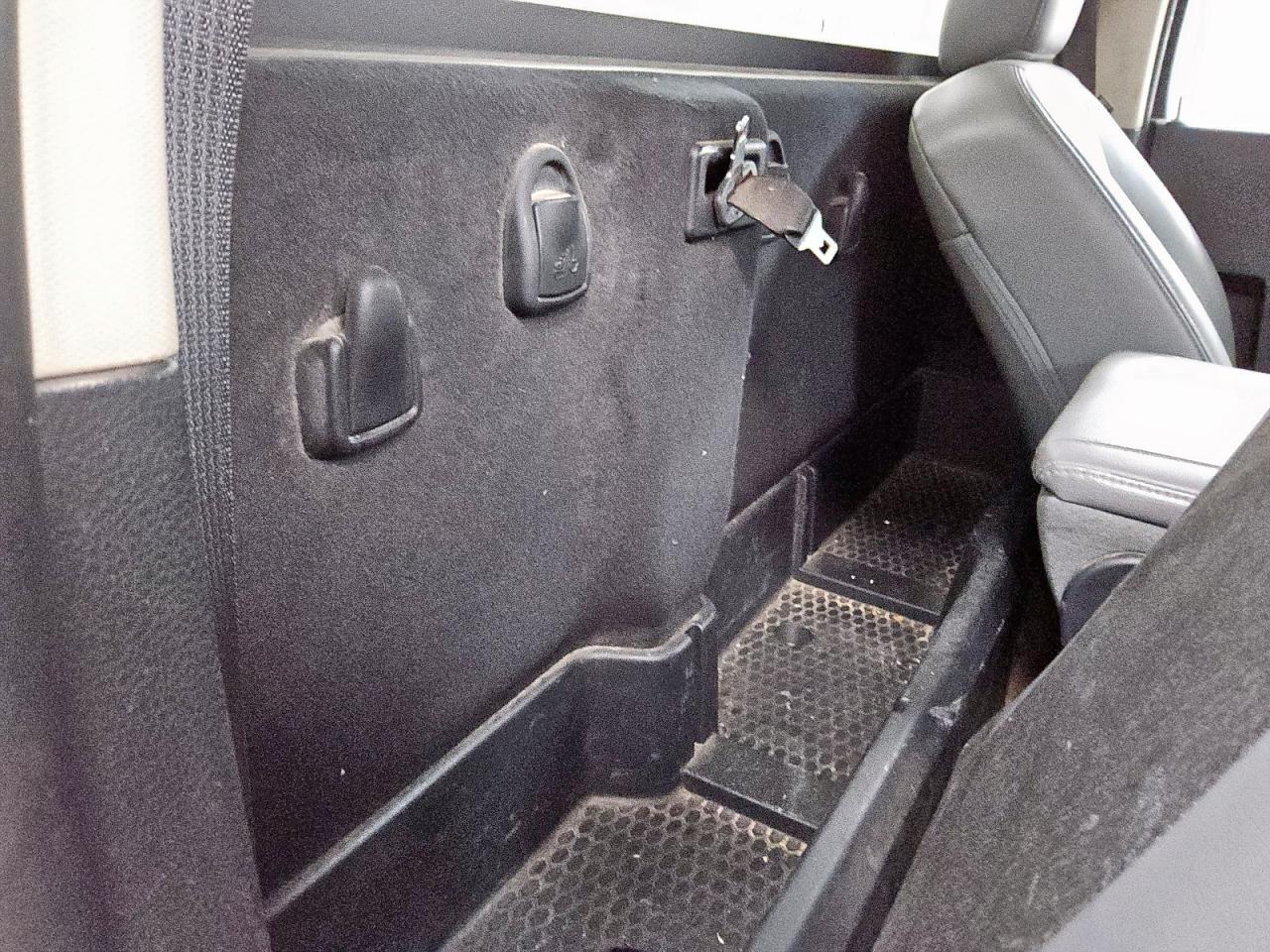 2017 Ram 1500 St VIN: 3C6JR6DG8HG768716 Lot: 80923085