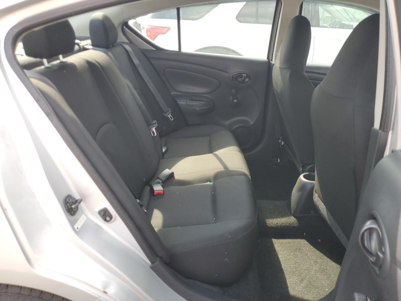 2016 Nissan Versa S VIN: 3N1CN7AP5GL909418 Lot: 81621395