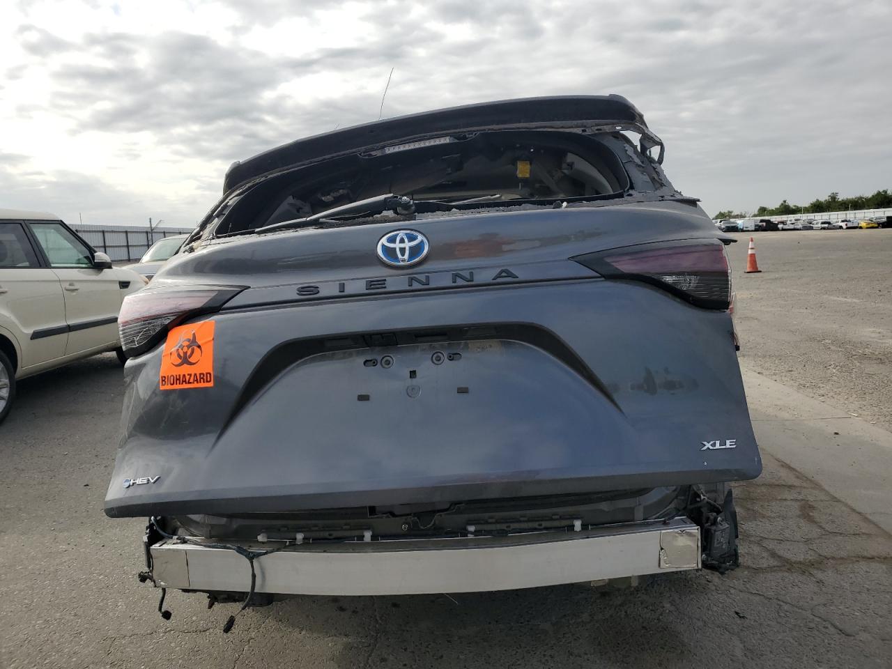 2025 Toyota Sienna Xle VIN: 5TDYRKECXSS253740 Lot: 84622725