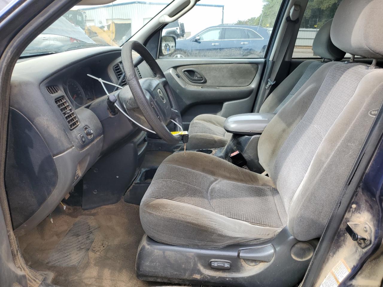 2004 Mazda Tribute Lx VIN: 4F2CZ94174KM32198 Lot: 81402895