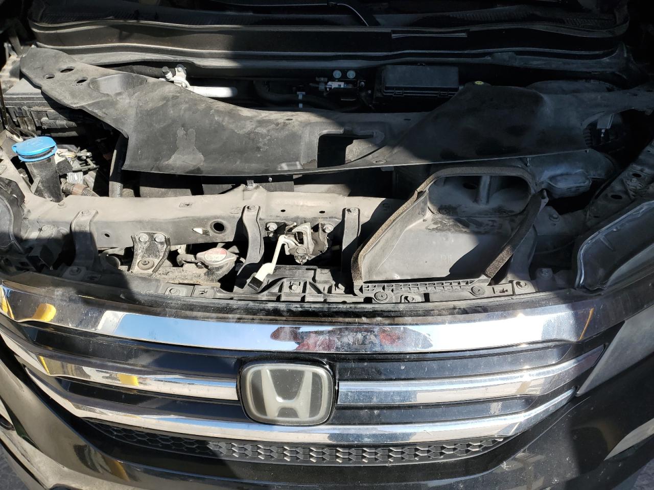 2016 Honda Pilot Touring VIN: 5FNYF5H93GB033457 Lot: 83953945