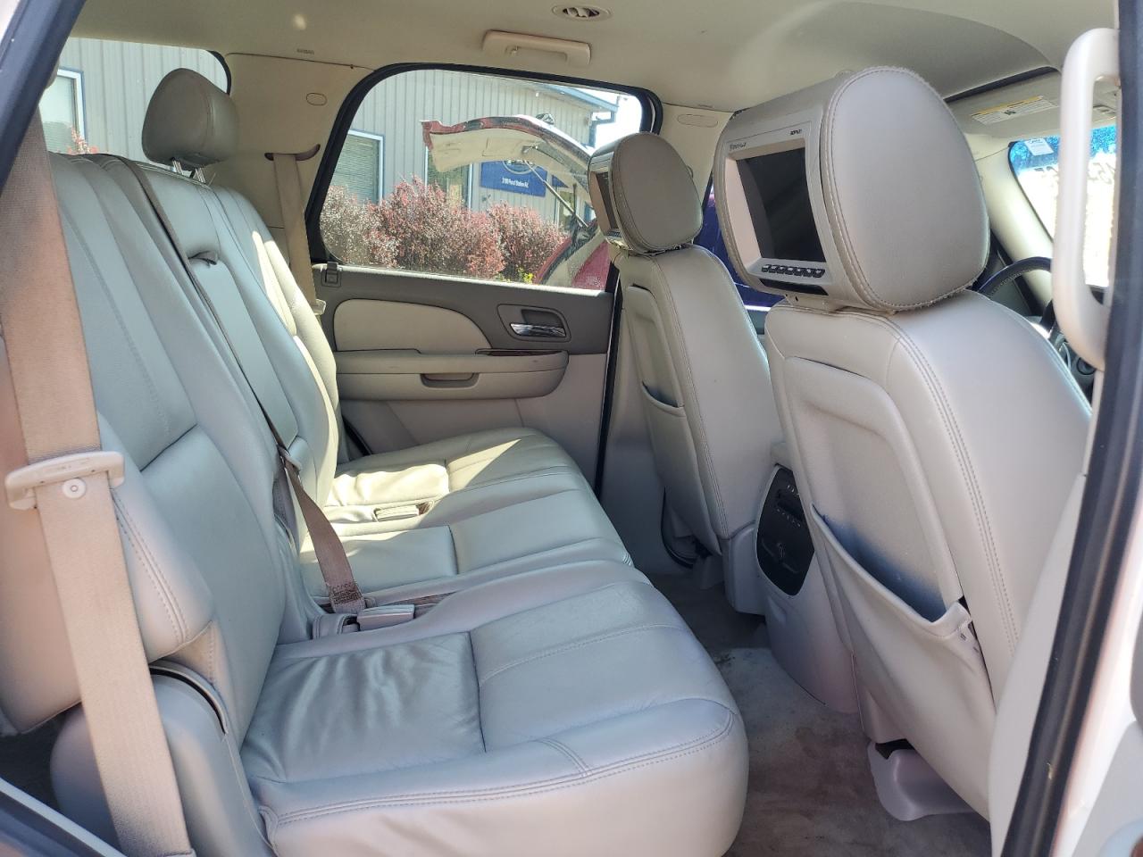 2008 GMC Yukon VIN: 1GKFC13048R212656 Lot: 84547965