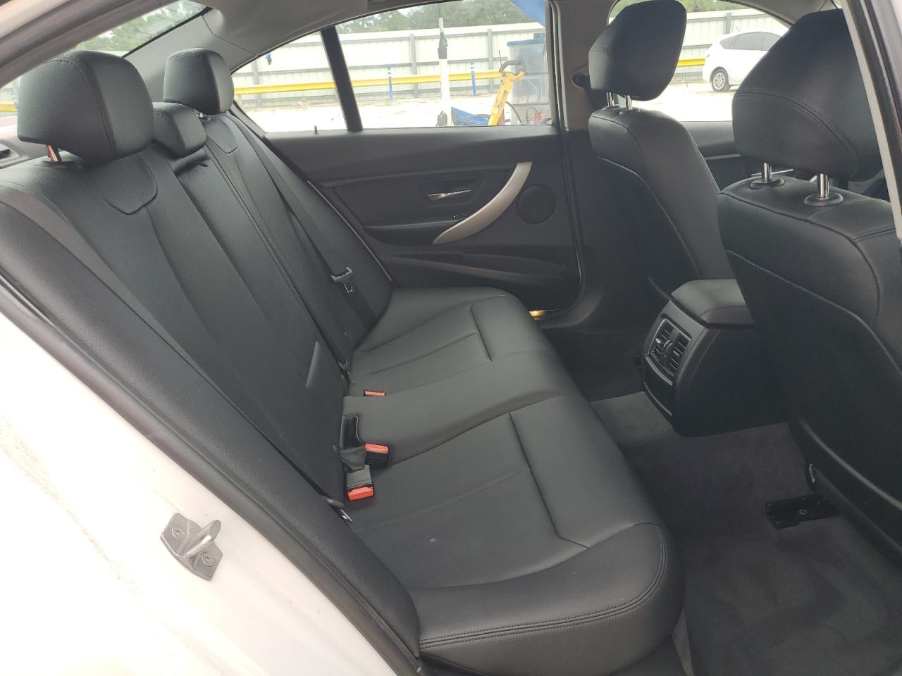 2017 BMW 320 I VIN: WBA8E1G53HNU13554 Lot: 80698265